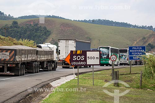  Traffic jam - Presidente Dutra Road (BR-116)  - Lavrinhas city - Sao Paulo state (SP) - Brazil