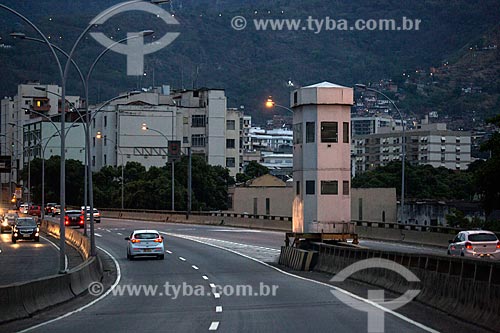  Military Police observation post - access road to Engineer Freyssinet Viaduct (1974) - also known as Paulo de Frontin Viaduct - Reboucas Tunnel direction  - Rio de Janeiro city - Rio de Janeiro state (RJ) - Brazil