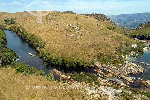  Drone view of Sao Francisco River in the upper part of the Serra da Canastra  - Sao Roque de Minas city - Minas Gerais state (MG) - Brazil