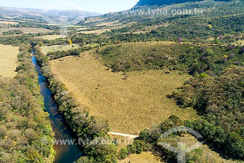  Drone view of Sao Francisco River in the low part of the Serra da Canastra  - Sao Roque de Minas city - Minas Gerais state (MG) - Brazil