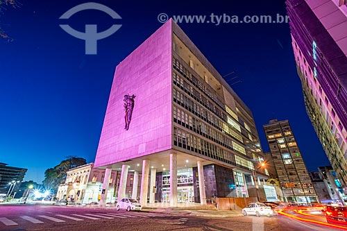  Facade of the Palace of Justice (1968) - headquarters of the Justice Court of Rio Grande do Sul state - with special lighting - pink - due to the October Rosa Campaign  - Porto Alegre city - Rio Grande do Sul state (RS) - Brazil