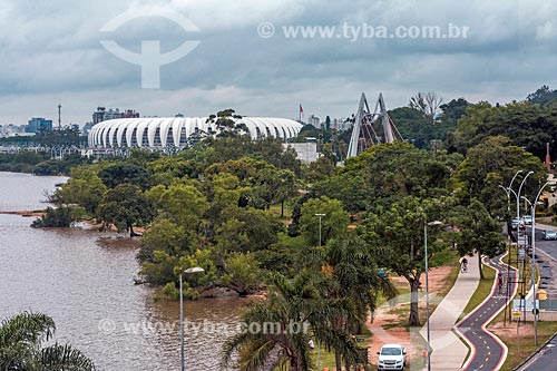  View of the Guaiba Lake waterfront with the Jose Pinheiro Borda Stadium (1969) - also known as Beira-Rio - in the background from Ibere Camargo Foundation  - Porto Alegre city - Rio Grande do Sul state (RS) - Brazil