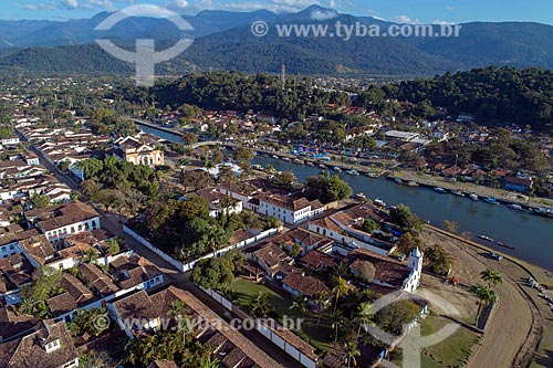  Picture taken with drone of the historic center of Paraty city  - Paraty city - Rio de Janeiro state (RJ) - Brazil