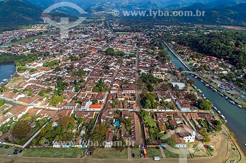  Picture taken with drone of the historic center of Paraty city  - Paraty city - Rio de Janeiro state (RJ) - Brazil