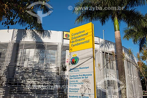  Facade of the Elementary School Educational Complex  - Sao Caetano do Sul city - Sao Paulo state (SP) - Brazil