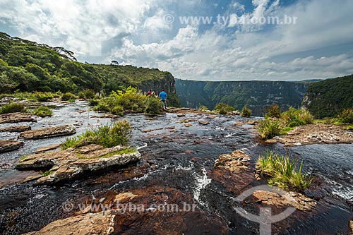  View of the Fortaleza Canyon with the Tigre Preto Waterfall - Serra Geral National Park  - Cambara do Sul city - Rio Grande do Sul state (RS) - Brazil
