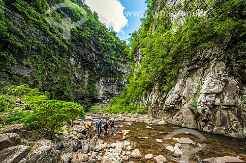  Trail inside of the Itaimbezinho Canyon - Aparados da Serra National Park  - Cambara do Sul city - Rio Grande do Sul state (RS) - Brazil
