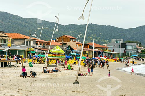  Bathers- Mozambique Beach  - Florianopolis city - Santa Catarina state (SC) - Brazil