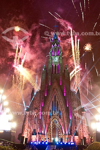  Fireworks show during show of lights - Our Lady of Lourdes Church - also know as Catedral de Pedra (Cathedral of Stone) - part of the Christmas Dream show  - Canela city - Rio Grande do Sul state (RS) - Brazil