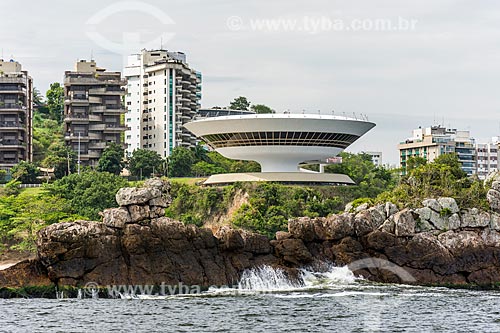  View of the Niteroi Contemporary Art Museum (1996) - part of the Caminho Niemeyer (Niemeyer Way) - from Guanabara Bay  - Niteroi city - Rio de Janeiro state (RJ) - Brazil