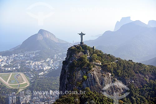  Aerial photo of the Christ the Redeemer (1931) with the Morro Dois Irmaos (Two Brothers Mountain) and the Rock of Gavea in the background  - Rio de Janeiro city - Rio de Janeiro state (RJ) - Brazil