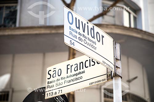  Street sign - corner of Sao Francisco Street with Ouvidor Street indicating the locations history  - Sao Paulo city - Sao Paulo state (SP) - Brazil