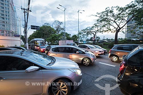  Traffic jam - Nacoes Unidas Avenue (United Nations Avenue) during the rush hour  - Sao Paulo city - Sao Paulo state (SP) - Brazil