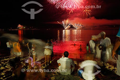  Fireworks show at Copacabana beach during reveillon 2018  - Rio de Janeiro city - Rio de Janeiro state (RJ) - Brazil
