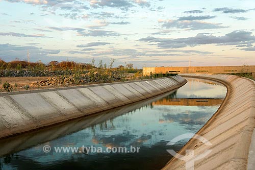  View of the sunset from channel of the Project of Integration of Sao Francisco River with the watersheds of Northeast setentrional  - Custodia city - Pernambuco state (PE) - Brazil