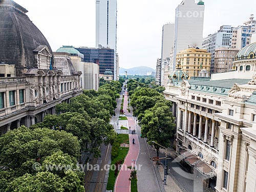  Picture taken with drone of the Passeio Publico of Rio Branco Avenue with the National Museum of Fine Arts (1938) - to the left - and the Municipal Theater of Rio de Janeiro (1909) - to the right  - Rio de Janeiro city - Rio de Janeiro state (RJ) - Brazil