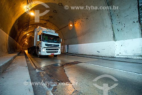  Detail of truck - Washington Luís Highway (BR-040)  - Petropolis city - Rio de Janeiro state (RJ) - Brazil