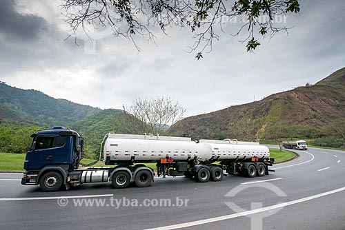  Tanker truck bitrem - Presidente Dutra Road (BR-116)  - Rio de Janeiro city - Rio de Janeiro state (RJ) - Brazil