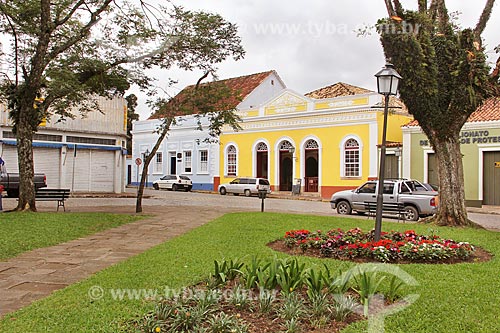  View of the General Carneiro Square with the Sao Joao Theater (Saint John Theater) and the Historical Museum of the Lapa city in the background  - Lapa city - Parana state (PR) - Brazil