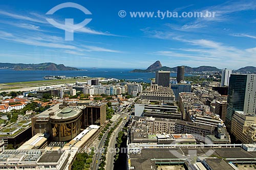  Picture taken with drone of the March First Street with the Sugarloaf in the background  - Rio de Janeiro city - Rio de Janeiro state (RJ) - Brazil
