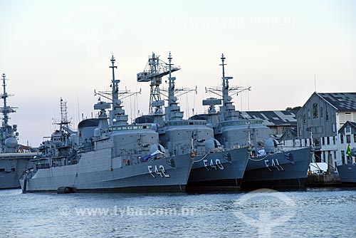  View of the F Constitution (F-42), Niteroi (F-40) and F Defender (F-41) frigates - class Niteroi -  during the Rio Boulevard Tour - boat sightseeing in Guanabara Bay  - Rio de Janeiro city - Rio de Janeiro state (RJ) - Brazil