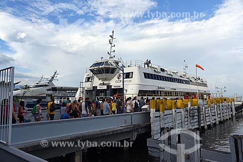  Embarkment of passengers - barge that makes crossing between Rio de Janeiro and Paqueta Island  - Rio de Janeiro city - Rio de Janeiro state (RJ) - Brazil