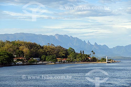  View of the Paqueta Island with the Serra dos Orgaos National Park in the background  - Rio de Janeiro city - Rio de Janeiro state (RJ) - Brazil