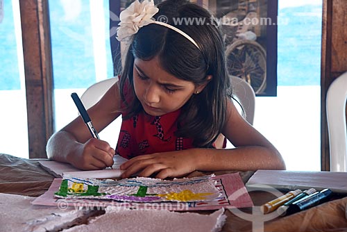  Maria Eduarda Lemos Macieira - just 6 years old - autographing book during the launch of her first book My Mother is Gentle! - Literary Festival of Paqueta (FLIPA)  - Rio de Janeiro city - Rio de Janeiro state (RJ) - Brazil