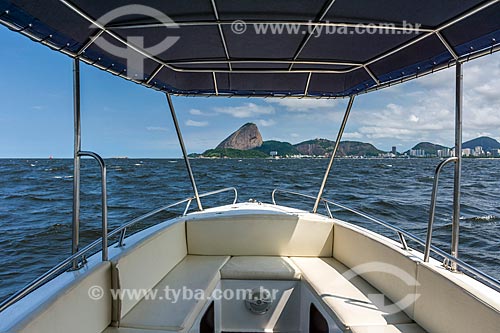  View of the Sugarloaf from motorboat - Guanabara Bay  - Rio de Janeiro city - Rio de Janeiro state (RJ) - Brazil