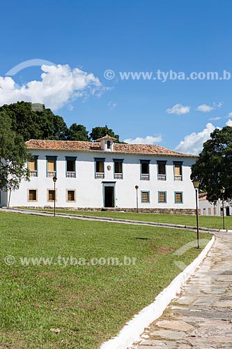  View of facade of the Bandeiras Museum (Flags Museum) - 1766 - old Jail and Municipal Chamber - from Doutor Brasil Caiado Square - also known as Fountain Square  - Goias city - Goias state (GO) - Brazil