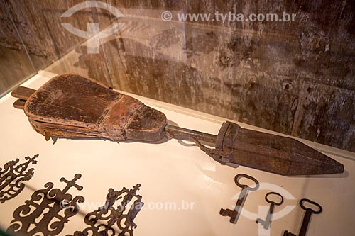  Detail of 19th century wood and leather bellows - part of the permanent collection - on exhibit - Bandeiras Museum (Flags Museum) - 1766 - old Jail and Municipal Chamber  - Goias city - Goias state (GO) - Brazil