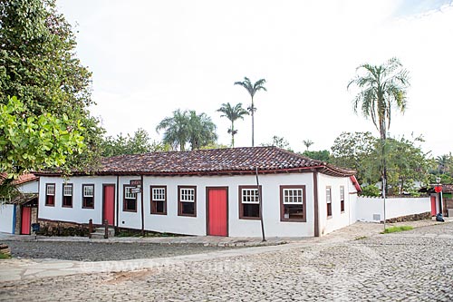  Facade of historic house in Pirenopolis city - now houses the National Institute of Historic and Artistic Heritage (IPHAN)  - Pirenopolis city - Goias state (GO) - Brazil