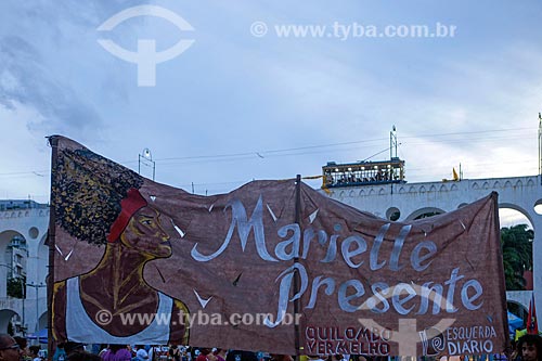  Manifestation to remember 1 month for the murder of Vereadora Marielle Franco with the Lapa Arches (1750) in the background  - Rio de Janeiro city - Rio de Janeiro state (RJ) - Brazil