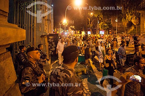 Manifestation to remember 1 month for the murder of Vereadora Marielle Franco - opposite to Barracks of the Regiment Marechal Caetano de Farias (Riot Police Battalion)  - Rio de Janeiro city - Rio de Janeiro state (RJ) - Brazil