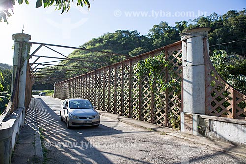  Car transiting on Iron Bridge of the Alberto Torres (1860) - commissioned by the Industry Union to the English company E. T. Bellhouse & Co Manchester  - Areal city - Rio de Janeiro state (RJ) - Brazil