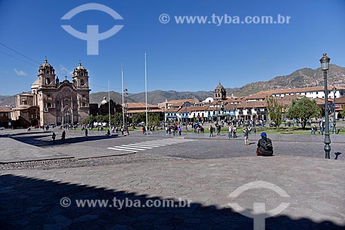  View of Plaza de Armas del Cuzco (Weapons Square Cusco city) with the Iglesia de la Compania de Jesus Church (Jesus Society Church) in the background  - Cusco city - Cusco Department - Peru