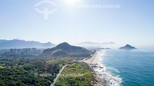  Picture taken with drone of the Estado da Guanabara Avenue with the Macumba Beach and the Pontal Rock - to the right  - Rio de Janeiro city - Rio de Janeiro state (RJ) - Brazil