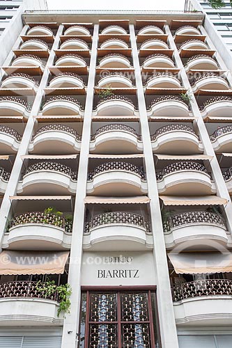 Facade of the Biarritz Building (1945)
- Praia do Flamengo Avenue  - Rio de Janeiro city - Rio de Janeiro state (RJ) - Brazil