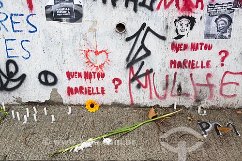  Detail of protest messages to remember 1 month for the murder of Vereadora Marielle Franco - John Paul I Street - where she got shot dead on March 14, 2018  - Rio de Janeiro city - Rio de Janeiro state (RJ) - Brazil