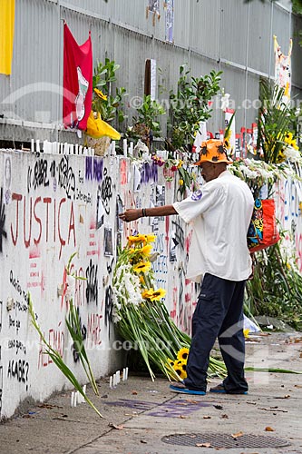  Tributes to remember 1 month for the murder of councilwoman Marielle Franco - John Paul I Street - where she got shot dead on March 14, 2018  - Rio de Janeiro city - Rio de Janeiro state (RJ) - Brazil