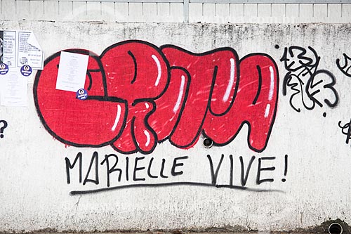  Detail of protest messages to remember 1 month for the murder of councilwoman Marielle Franco - John Paul I Street - where she got shot dead on March 14, 2018  - Rio de Janeiro city - Rio de Janeiro state (RJ) - Brazil
