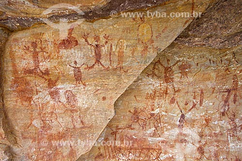  Detail of rupestrian painting - people figures - Archaeological Site of Toca da Extrema II - Serra da Capivara National Park  - Coronel Jose Dias city - Piaui state (PI) - Brazil