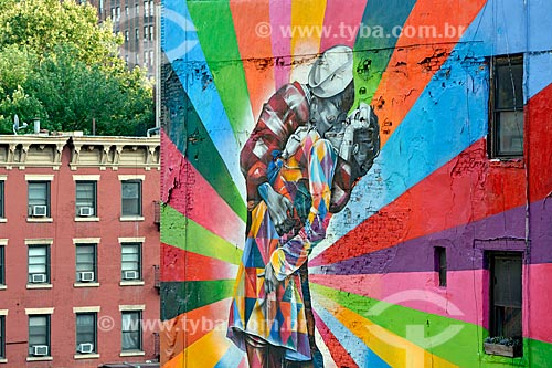  Mural by Eduardo Kobra reproduces The Kiss of Times Square in the Chelsea neighborhood - Manhattan district  - New York city - New York - United States of America