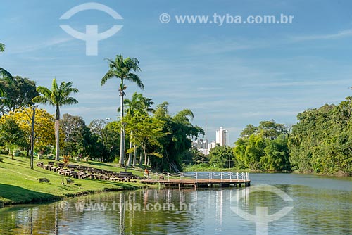  View of lake - Goiania Zoological Garden with buildings from the Goiania city in the background  - Goiania city - Goias state (GO) - Brazil