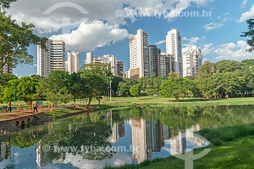  View of the Goiania Zoological Garden with buildings from the Goiania city in the background  - Goiania city - Goias state (GO) - Brazil