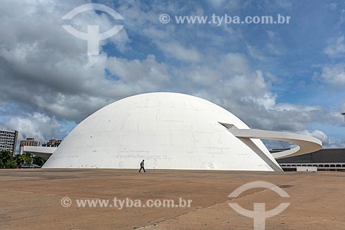  Facade of the Honestino Guimaraes National Museum (2006) - part of the Joao Herculino Cultural Complex of the Republic  - Brasilia city - Distrito Federal (Federal District) (DF) - Brazil