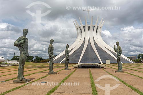  Os Evangelistas (The Evangelists) sculptures with the Metropolitan Cathedral of Our Lady of Aparecida (1958) - also known as Cathedral of Brasilia  - Brasilia city - Distrito Federal (Federal District) (DF) - Brazil