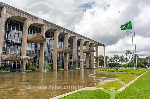  Facade of the Palace of Justice (1963) - headquarters of the Ministry of Justice  - Brasilia city - Distrito Federal (Federal District) (DF) - Brazil