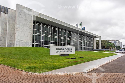  Facade of the headquarters of Court of Auditors of the Federal District (TCE-DF)  - Brasilia city - Distrito Federal (Federal District) (DF) - Brazil