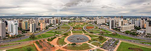  General view of luminous fountain - Television tower of Brasilia - monumental axis with the National Congress in the background  - Brasilia city - Distrito Federal (Federal District) (DF) - Brazil